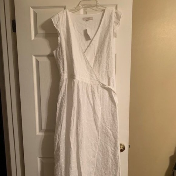 LOFT Dresses & Skirts - NWT ANN TAYLOR LOFT, WHITE EYELET DRESS, SIZE XL